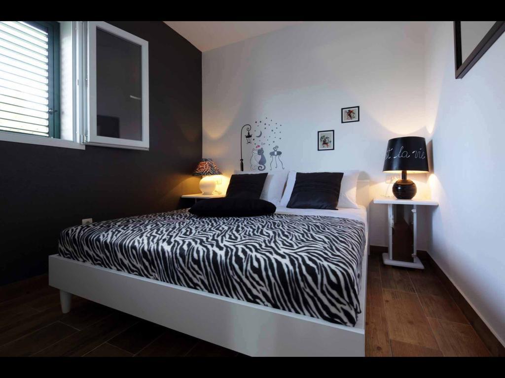 Apartments Elda Makarska Buitenkant foto